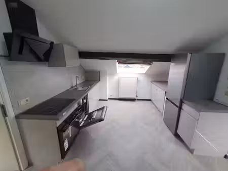 bel appartement 1ch remis à neuf au centre de verviers