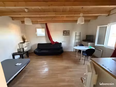 studio meublé 25 m² – disponible immédiatement