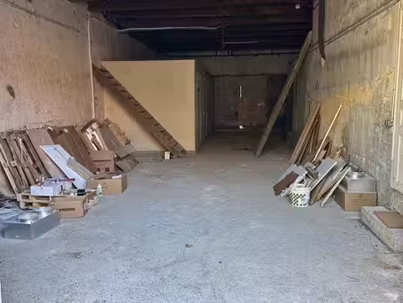 garage dépôt