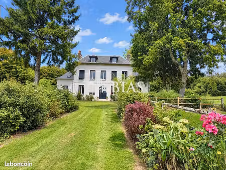 propriété 6 pièces 145 m²