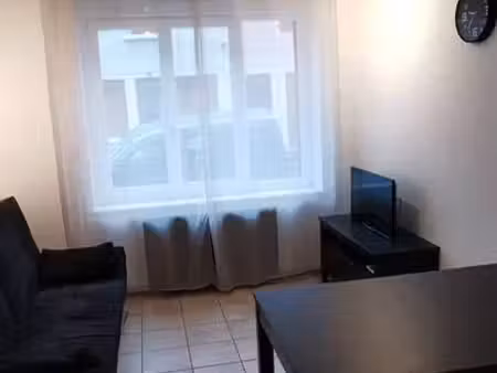 à louer – appartement meublé 32 m² – rez-de-chaussée