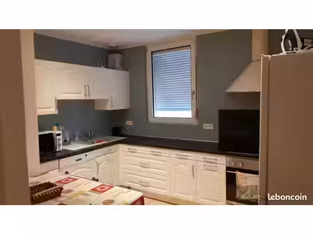 loue f2 meublé gare hettange grande 48 m²