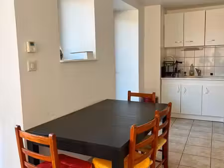 loue f2 meublé avec terrasse