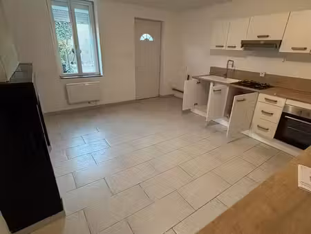 loue maison individuelle avec jardin entièrement rénovée dpe conforme