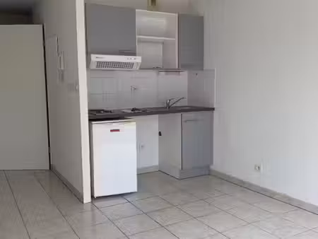 studio 1 pièce 19 m²