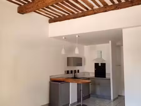 t2 non meublé 46 m2 centre village