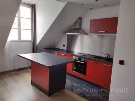 bel appartement f3  coeur de ville avec parking