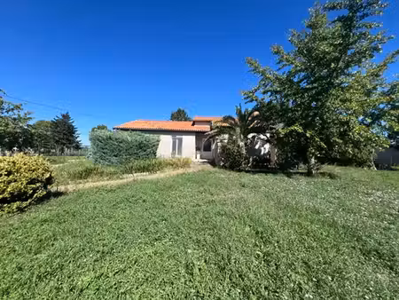 vente maison 4 pièces  125.00m²  aiguillon