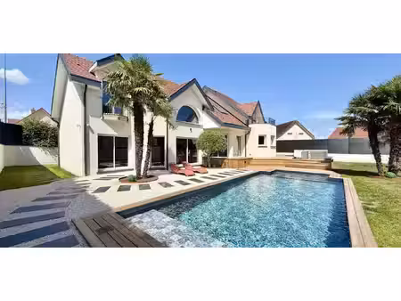 maison avec piscine et jardin fontaine-lès-dijon (21)