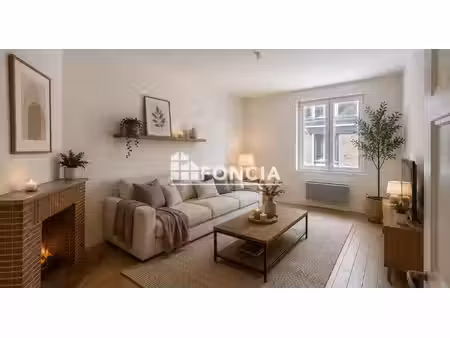 hyper centre de lisieux – appartement de caractère avec ascenseur et énorme potentiel
