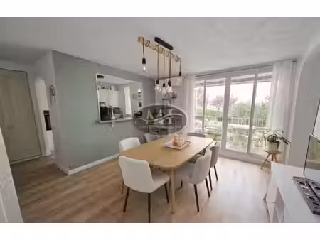 appartement t6 avec terrasse et cave