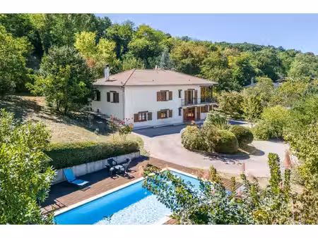 maison de campagne avec annexe et piscine