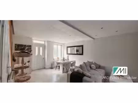 magnifique maison de ville et jardin