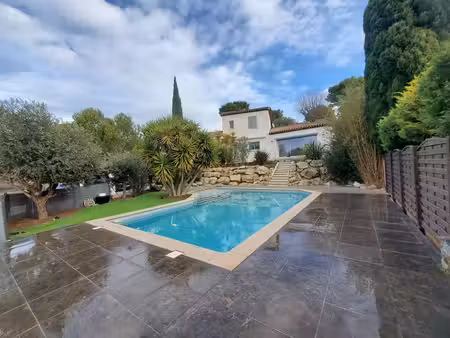 maison d exception avec piscine et vue panoramique sur le vieux