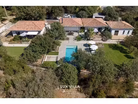 propriété rare deux villas indépendantes au pied du pic saint-loup