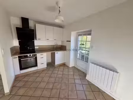 location appartement 4 pièces 79.07 m² à andelu (78770)  950 €