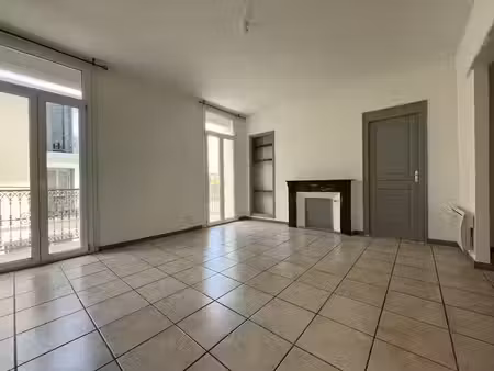 location appartement 3 pièces 79 m² à beziers (34500)  695 €