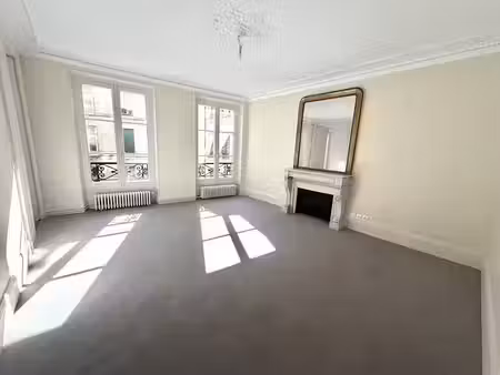 location appartement 4 pièces 86.56 m² à paris 1er (75001)  2 780 €