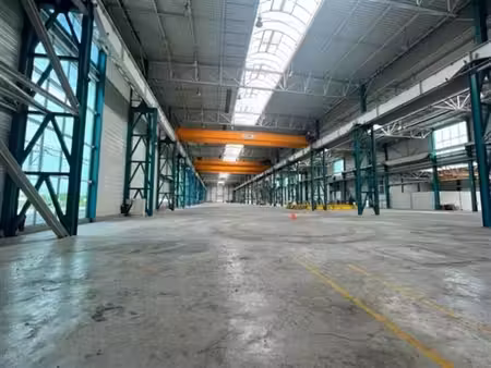 location local d'activités longueil ste marie 16 000 m²