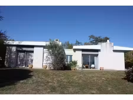 maison brindas centre t6 de195 m2 terrain individuel 1640 m²