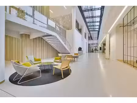 location bureau montrouge 810 m²