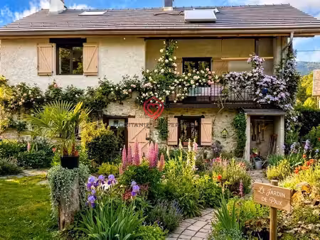 maison indépendante avec beaucoup de charme