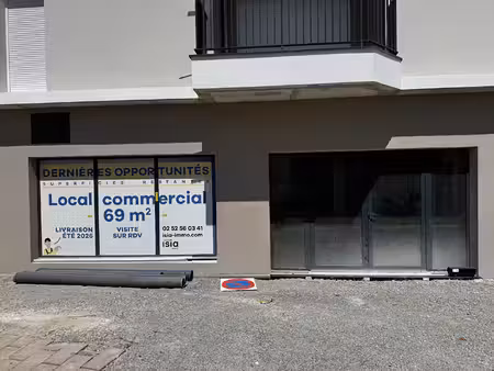 vente local commercial  69.45m²  challans