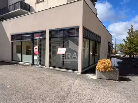 local commercial 5 pièces 104 m² à louer saint-vit 25410 ? | era immobilier