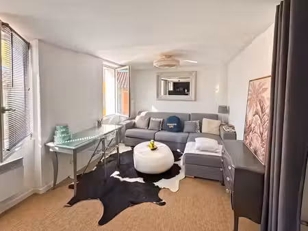 vente appartement 2 pièces 34m2 bandol 83150 - 198000 € - surface privée