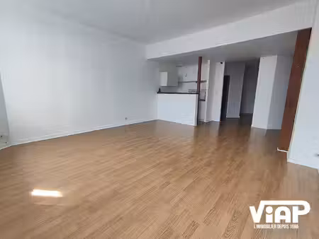 grand t1 de 53 m² proche denis dussoubs
