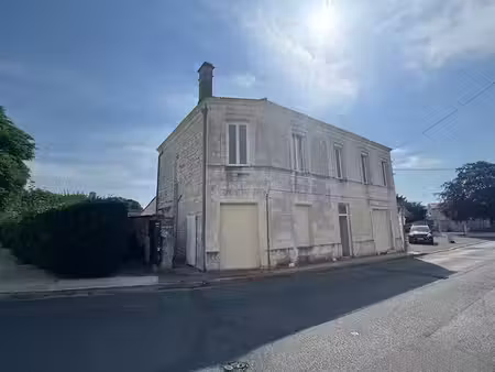 vente immeuble 12 pièces 270 m² à vergeroux (17300)  389 900 €