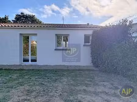 vente maison aux sables-d'olonne (85100) : à vendre / 50m² les sables-d'olonne
