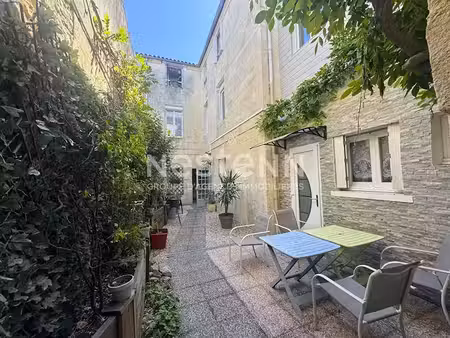 vente immeuble 10 pièces 280 m² à rochefort (17300)  836 000 €