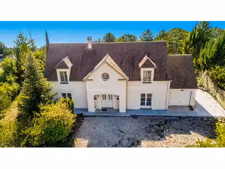 vente maison 7 pièces  200.00m²  congis