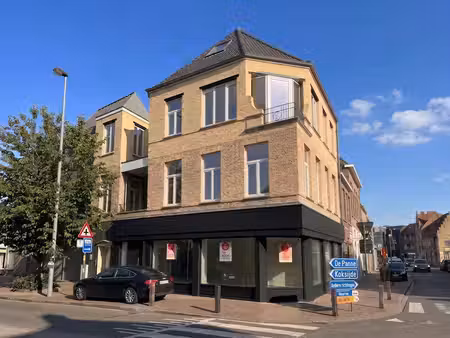 commercieel te koop in veurne