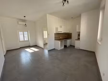 location appartement 2 pièces 65m² st ambroix 30500