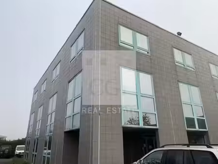 location local d’activités 570m²