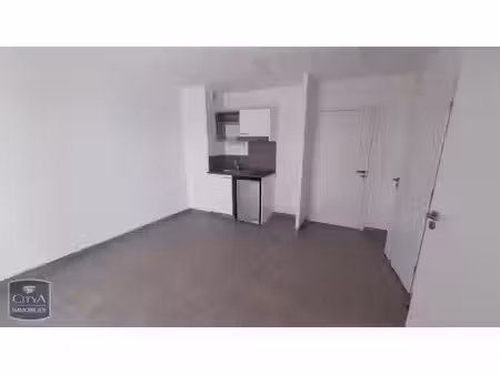 appartement à louer 1 pièce 26.9 m² - nîmes (30) - 430€