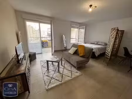 appartement à louer 1 pièce 37.02 m² - nîmes (30) - 590€