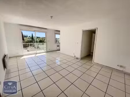 appartement à louer 2 pièces 49.32 m² - nîmes (30) - 659€