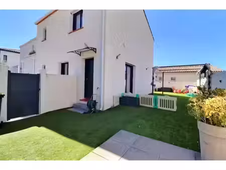 maison de luxe de 3 chambres en vente à saint-brès  france