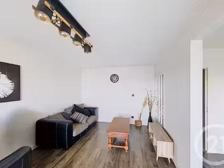 location appartement 3 pièces 49m² clermont ferrand 63100