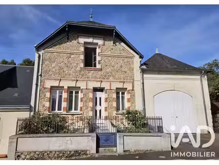 maison de ville à montval-sur-loir (72500)