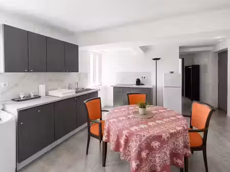 vente appartement 3 pièces 72 m² à le luc (83340)  98 000 €