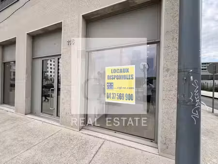 location commerce lyon 69002 45m²