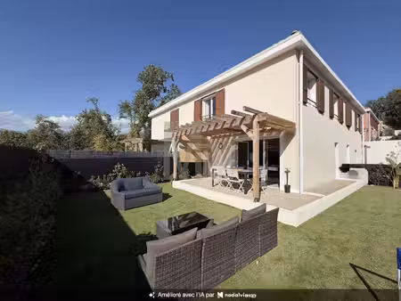 lumineuse maison jumelée auribeau sur siagne