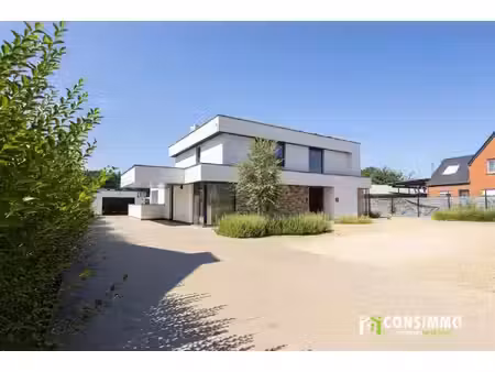 huis te koop in genk met 3 slaapkamers