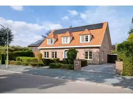 huis te koop in aartselaar met 4 slaapkamers