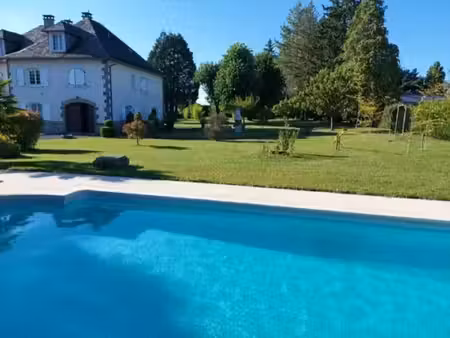 vente maison 8 pièces 209 m² arpajon-sur-cère (15130)