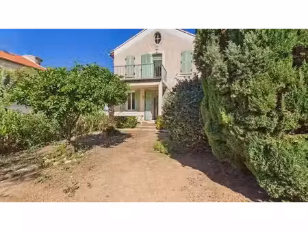 maison de prestige de 92 m2 en vente carqueiranne  provence-alpes-côte d'azur